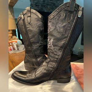 Mark Nason Italian leather ladies black zippered boot- size 8 EUC